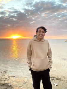 الكاتب رشاد شحاتة 